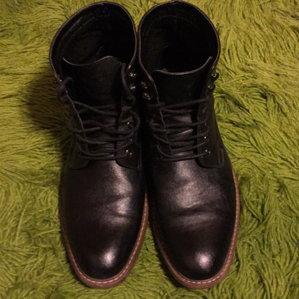 Black Chukka Dress Shoes